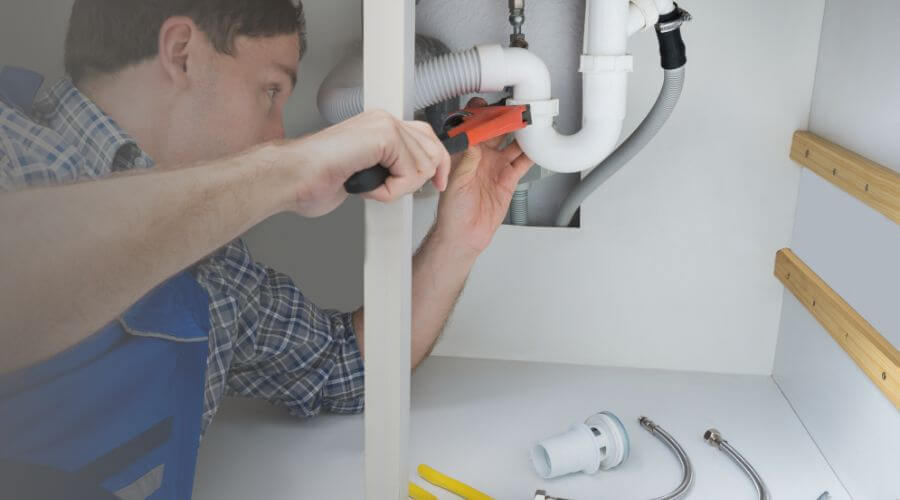 Local water heater installation in Macks Creek, MO